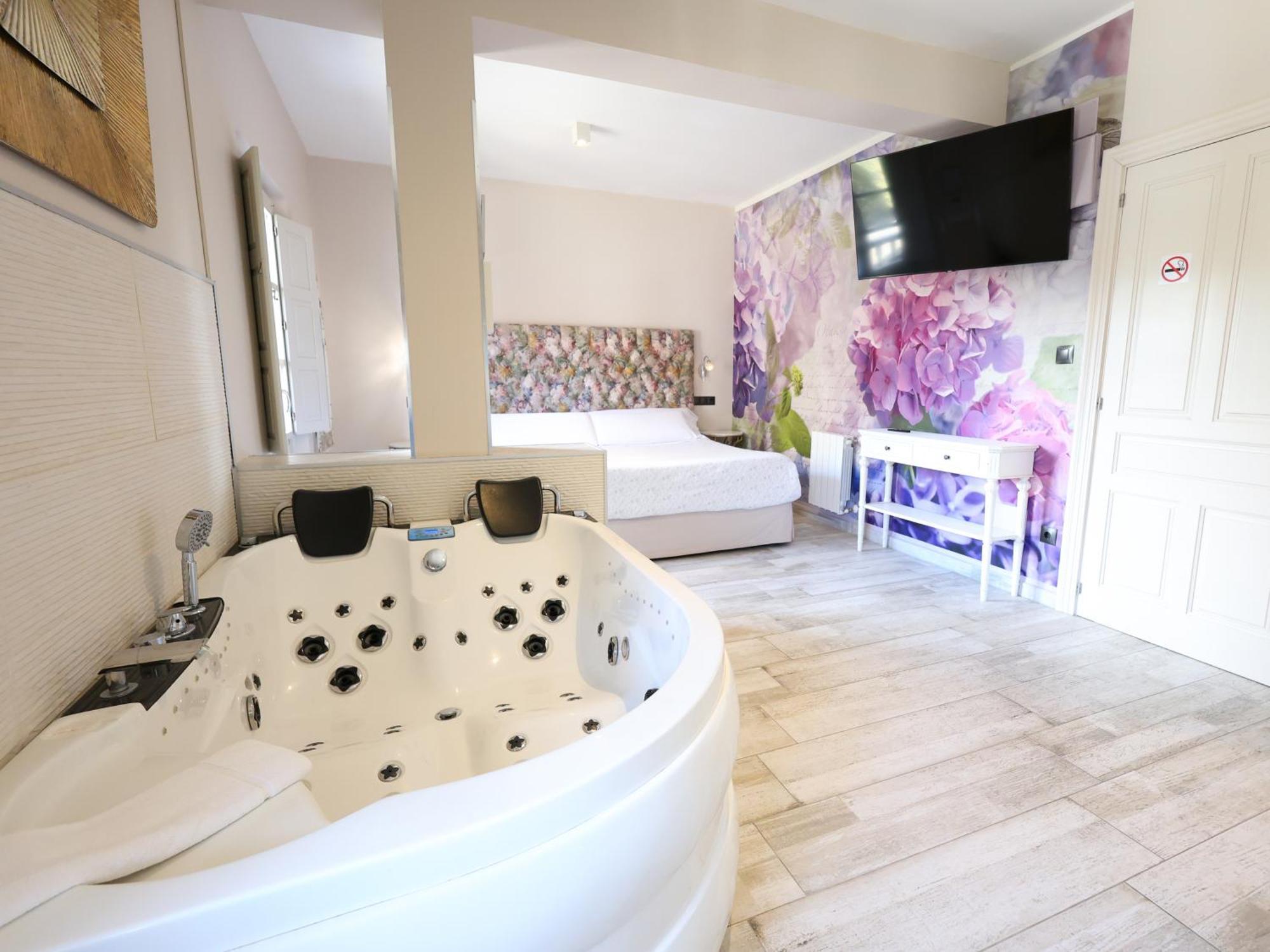 סנטילנה דל מר Akla Suites Con Jacuzzi Santillana מראה חיצוני תמונה